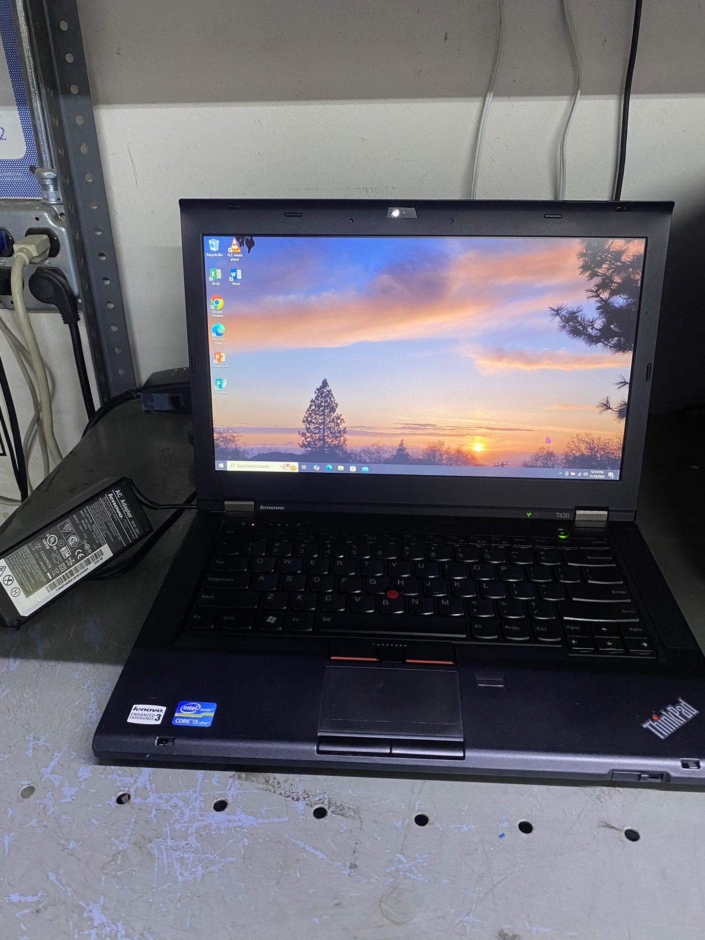 Lenovo ThinkPad T420 intel i5, 8gb ram, 256 SSD, DVDRW, win10PRO fresh